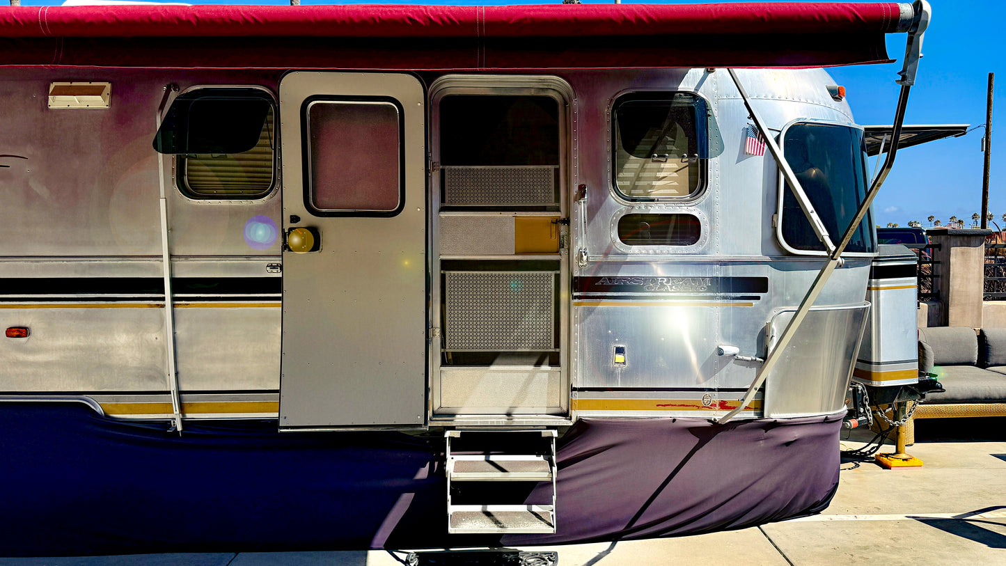(2) Airstream Retro Classic Limited 30’, ‘98 WB, ‘95 Matching Trailers (RARE)