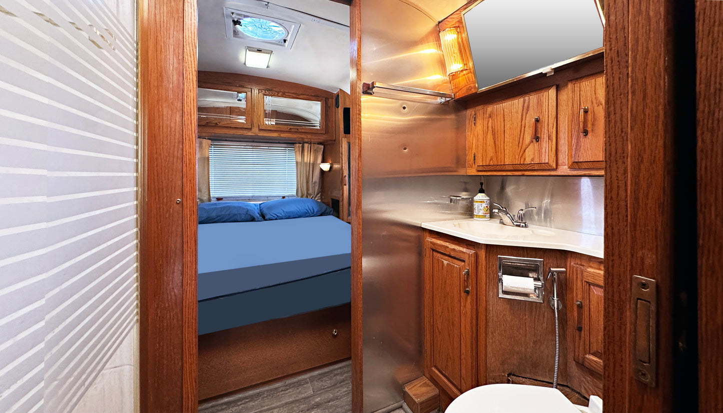 (2) Airstream Retro Classic Limited 30’, ‘98 WB, ‘95 Matching Trailers (RARE)