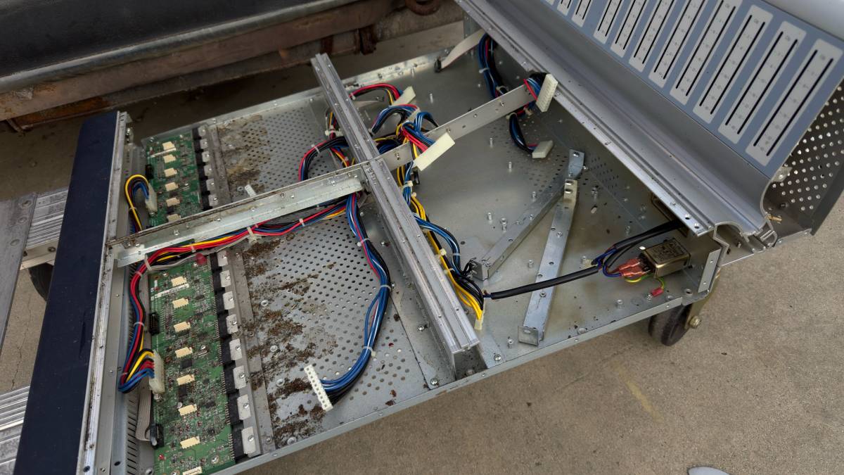 AVID D-Command Board
(Remaining parts from working Console)