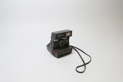 Polaroid 600 Land Camera