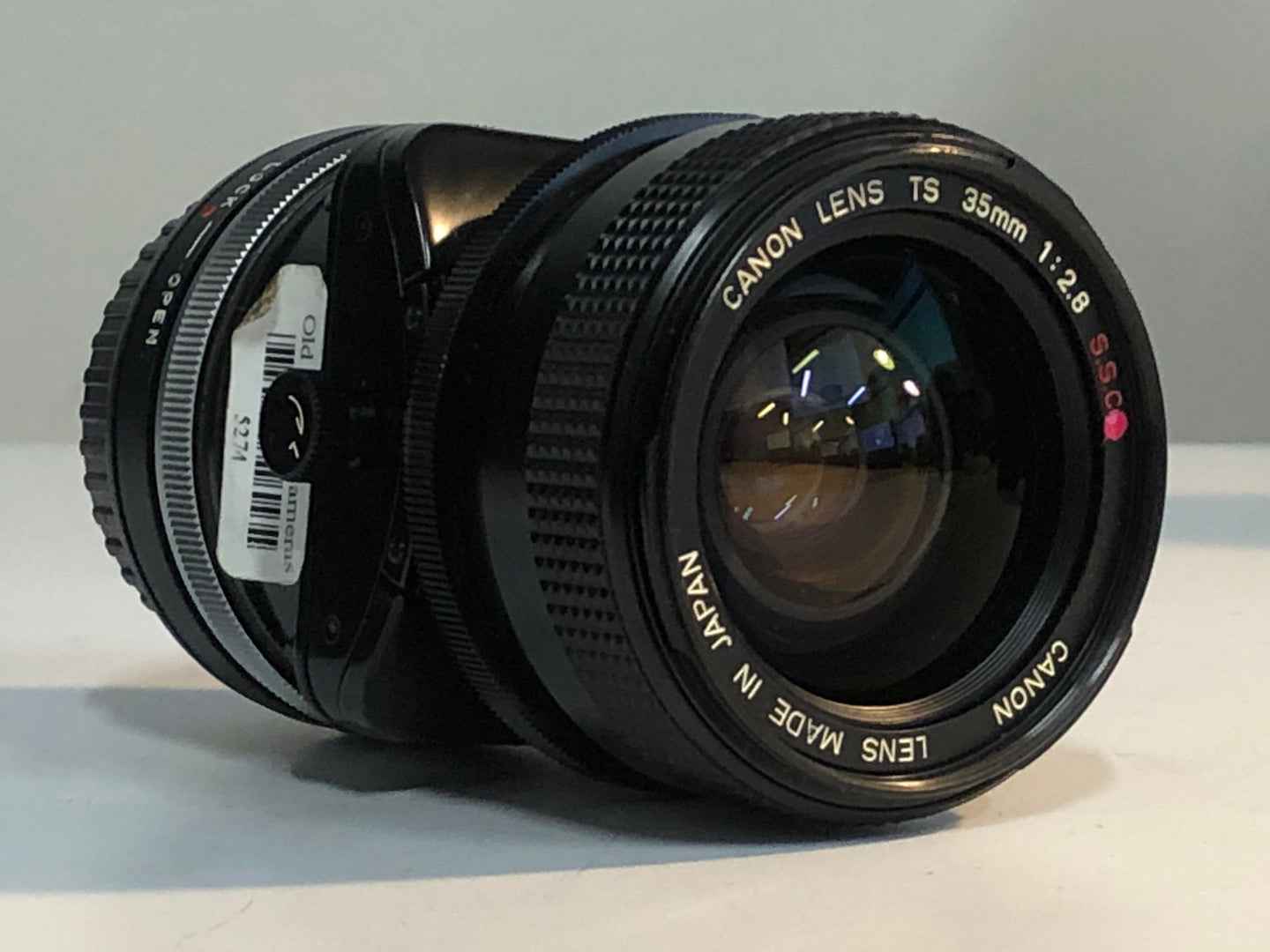 CANON TS 35mm F2.8 Tilt Shift Canon FD Mount (FULL FRAME)