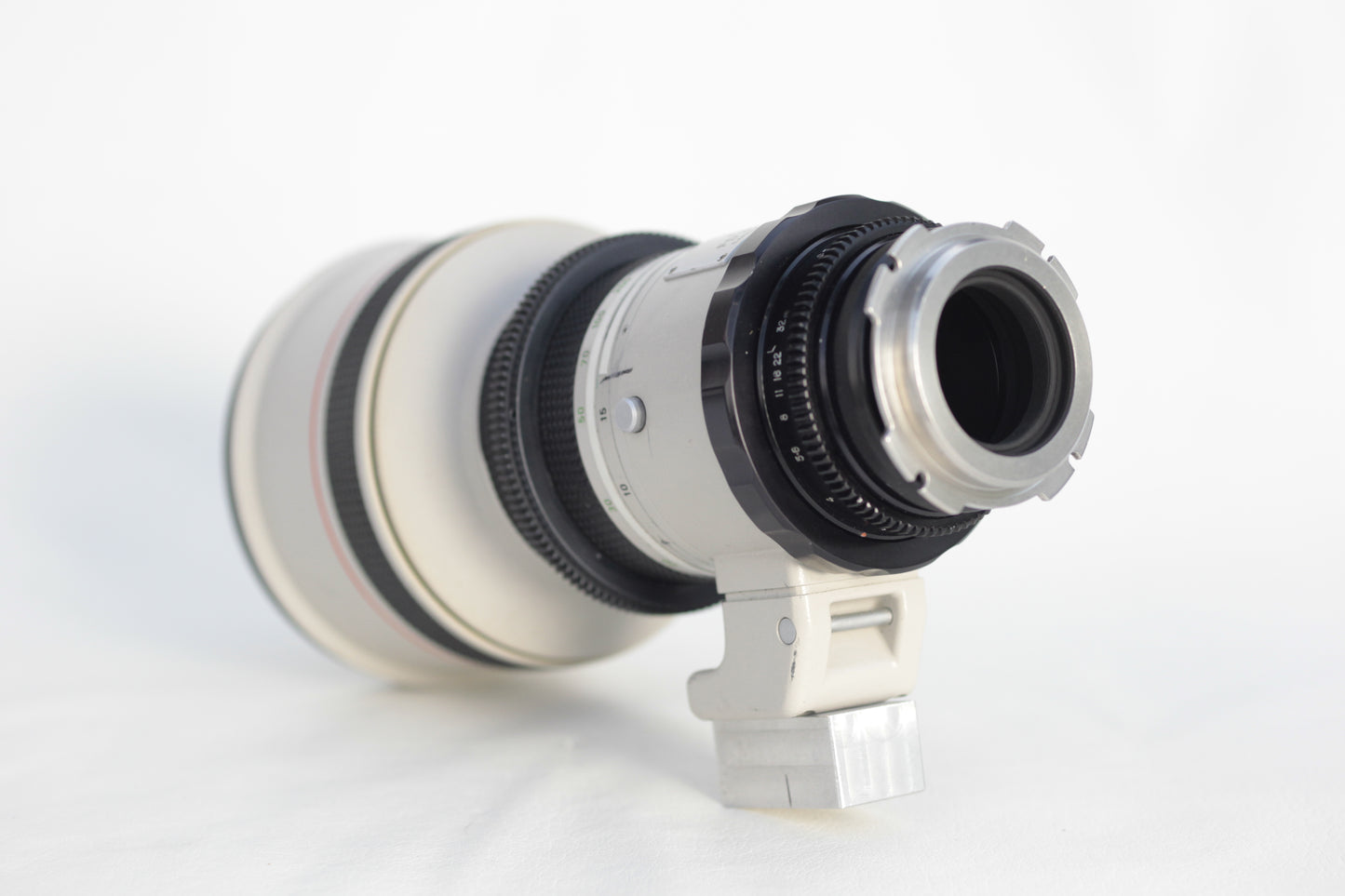 CANON FD 300MM T2.8 UNIVERSAL MOUNT EF/ PL TELEPHOTO