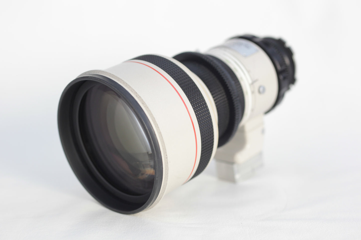 CANON FD 300MM T2.8 UNIVERSAL MOUNT EF/ PL TELEPHOTO
