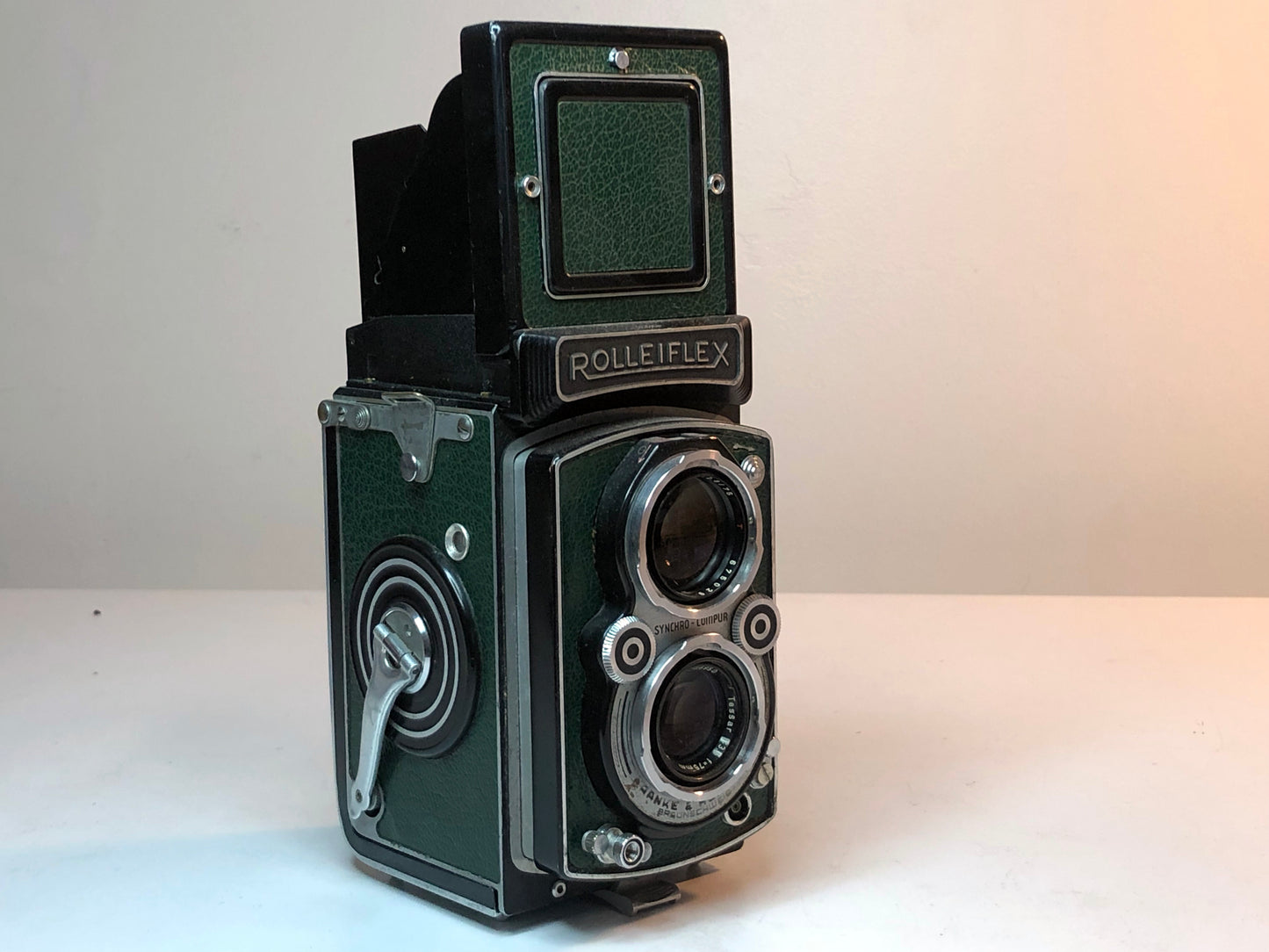 ROLLEIFLEX - SYNCHRO COMPUR ZEISS-OPTON 75mm f3.5 MEDIUM *CUSTOM GREEN LEATHER