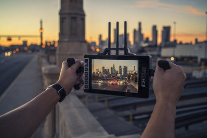 SmallHD 703 Bolt 7" Wireless Director's Monitor Bundle 